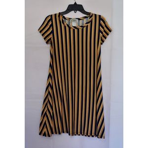 Short Sleeve Flowy Summer Dress